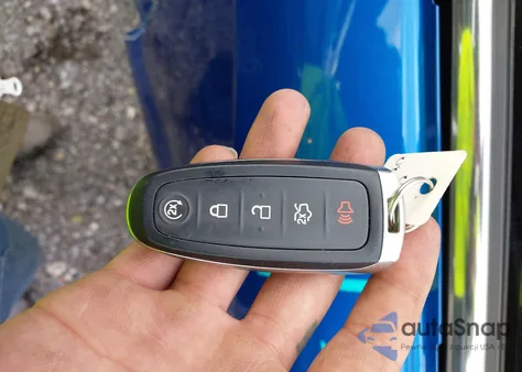 2019 Ford Escape Titanium из США, поврежденный, VIN 1FMCU9J94KUC57477